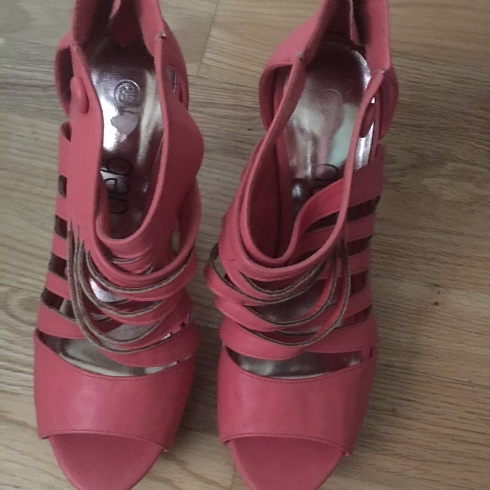 High heel shoes
